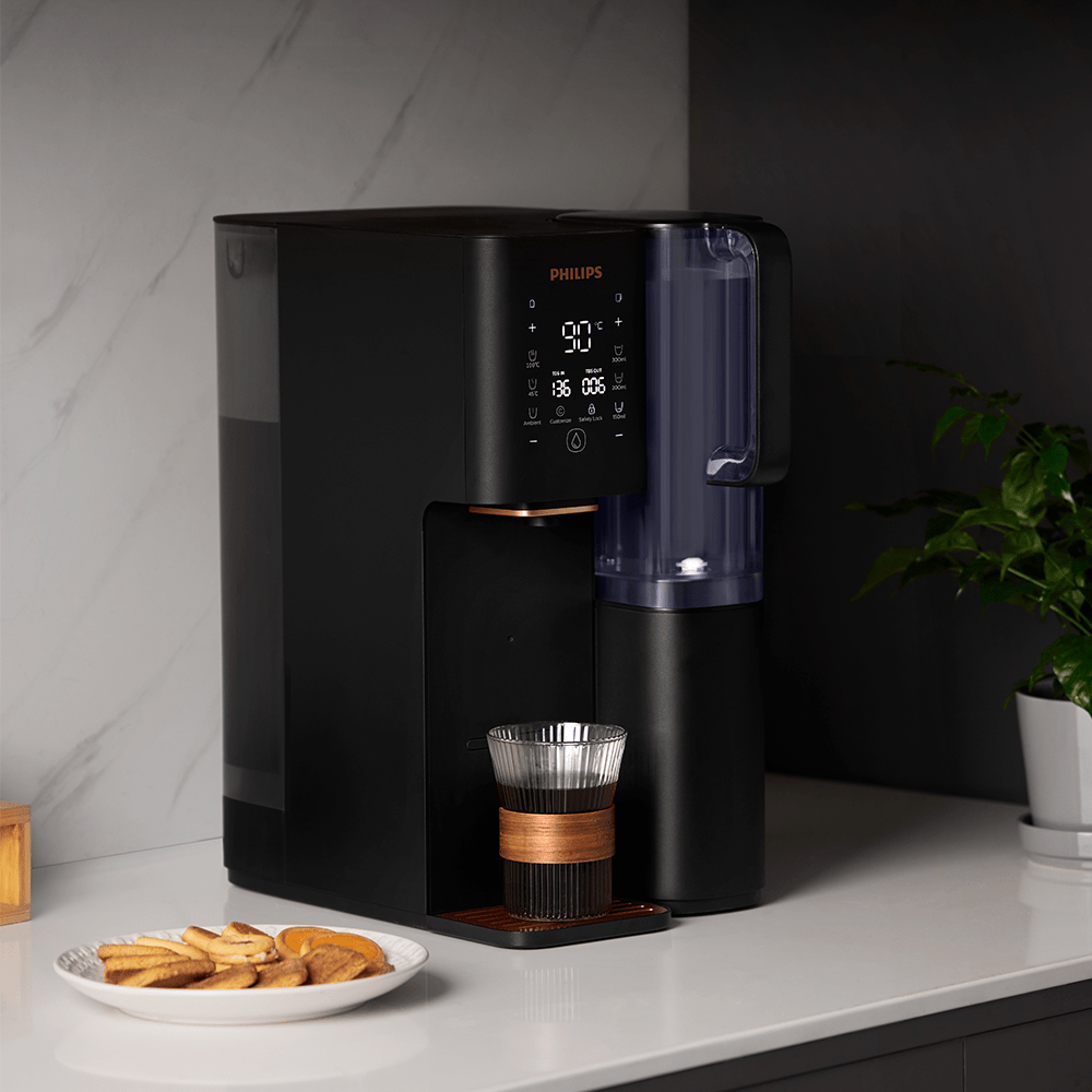 Philips Umkehrosmose-Wasserstation ADD6920BK01/10, Aquaporin Inside®: Eliminiert bis zu 110 Substanzen, sofortige Erhitzung