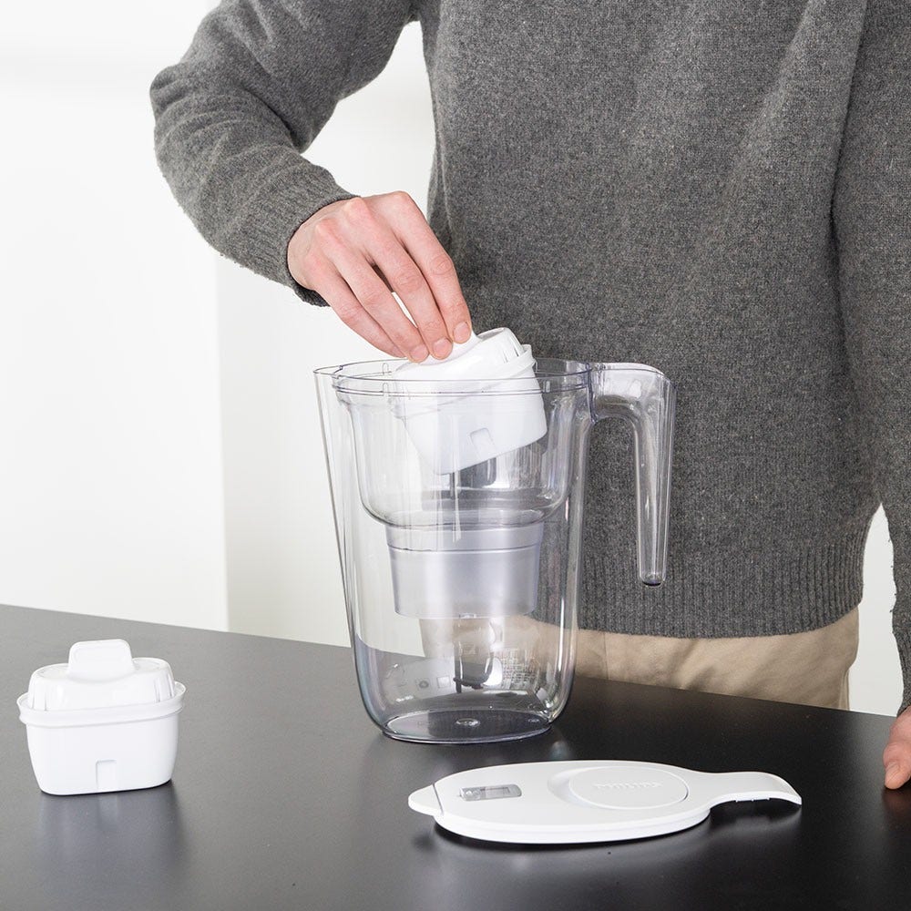 Philips Wasserfilter Kanne 2.6L + 6Micro X-Clean Wasserfilter (filtert PFAS) AWP2933WHT6